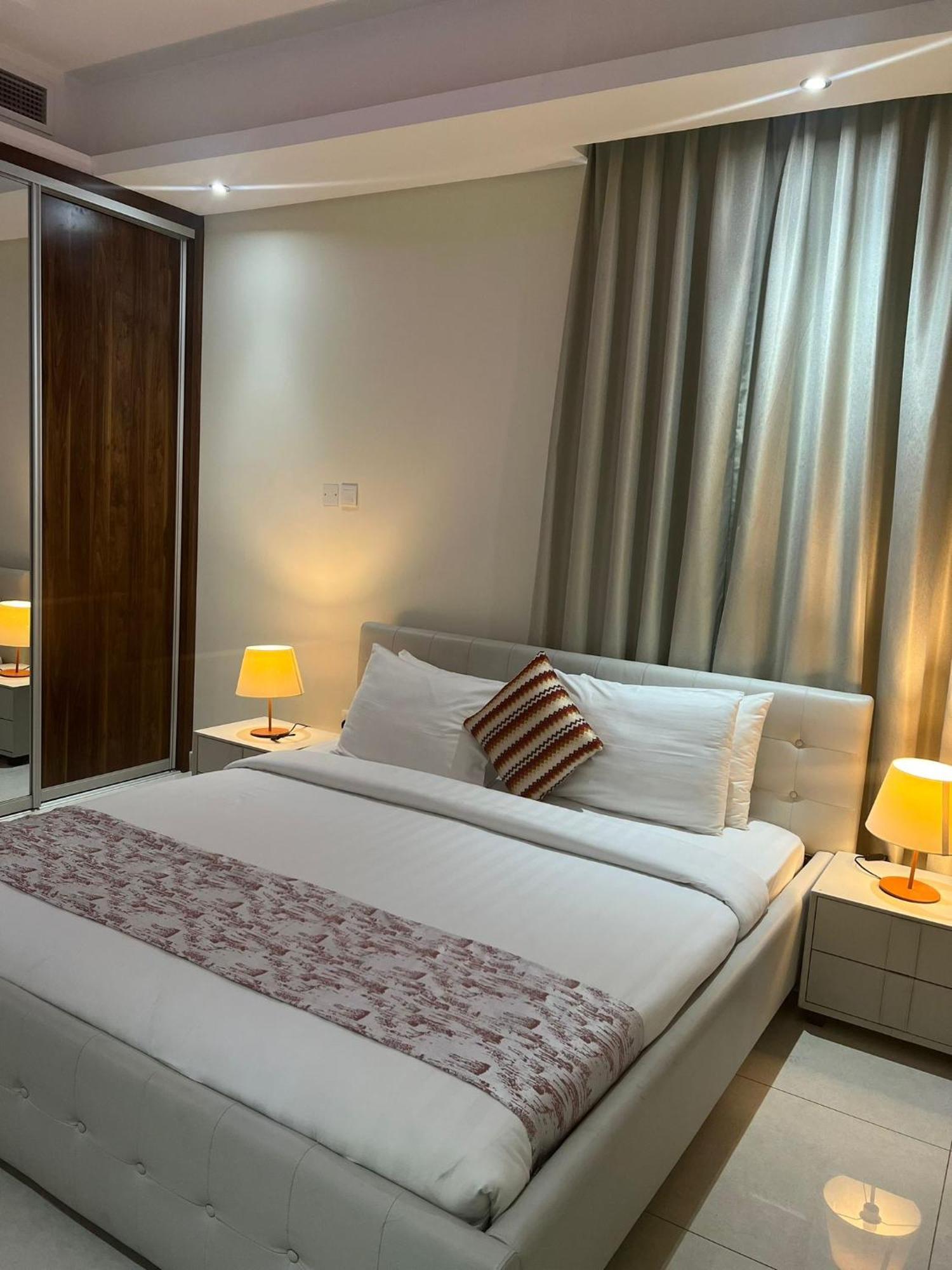 Aparthotel Sirius Tower Manama Zewnętrze zdjęcie